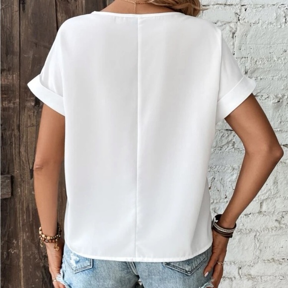 New  half  zip white short sleeve top - Picture 5 of 6